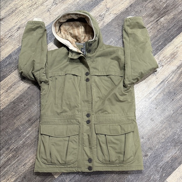 Woolrich Sage Green Women's Field Jacket Size Medium. 70% Wool Lined